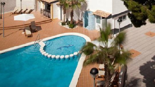 Hotel La Familia Gallo Rojo El Campello