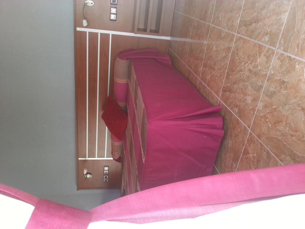 Hotel La Familia Gallo Rojo El Campello