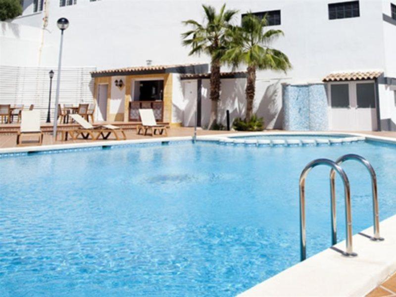 La Familia Gallo Rojo Hotel 4*