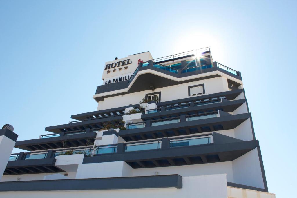 La Familia Gallo Rojo Hotel El Campello